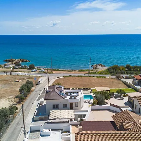 Vila Pacy Agios Theodoros