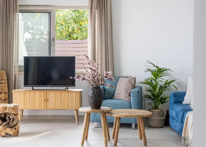 Pacy Agios Theodoros